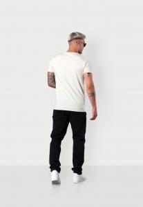 Базовая футболка ESSENTIAL ESTEEM, молочный