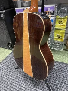 Электроакустическая гитара Takamine GY93E NAT