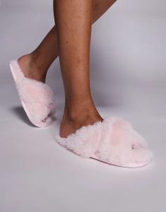 Пушистые тапочки Boux Avenue с перекрещивающимися полосками в пудрово-розовом цвете
