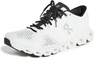 Женские кроссовки Cloud X от бренда On, белый/черный