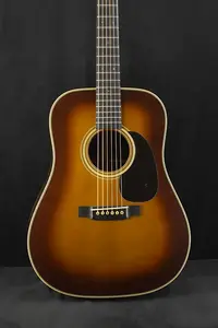 Martin Custom Shop D-28 Аутентичный 1937 года, Stage 1 Aging, цвет Ambertone