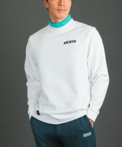 Пуловер с вышитым логотипом на спине и защитой от УФ-излучения