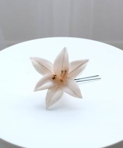 Украшение для волос: лилия Utatane, цвет Beige