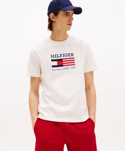 Футболка с монотипией в стиле американа.