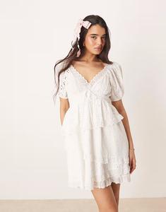 Для любви и лимонов Розалин мини-платье с кружевными вставками белого цвета For Love & Lemons