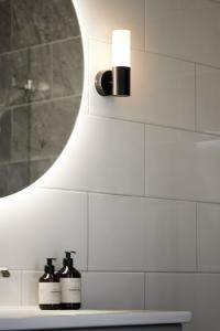 Настенный светильник beta ip44 21 см Pr Home, черный