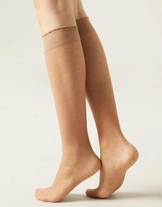 Узорчатые носки Calzedonia бежевого цвета с 6 горошинами