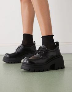 Туфли Buffalo Bravr на шнуровке черного цвета