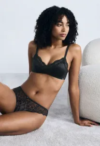 Стринги прина Hunkemöller, Caviar