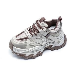 Нескользящие, износостойкие, дышащие, влагоотводящие, легкие, увеличивающие рост, низкие повседневные туфли для женщин BENZI, Coffee