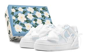 Женские кроссовки для скейтбординга Nike Air Force 1, Light Blue