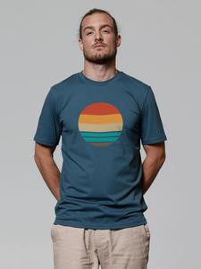 Футболка Retro Sunset Ocean в цвете бензин wat? Apparel