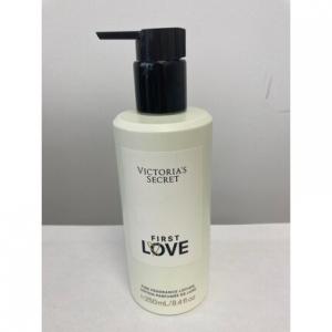 Женский ароматный лосьон First Love 8,4 эт. Оз. - Новый, Victoria'S Secret
