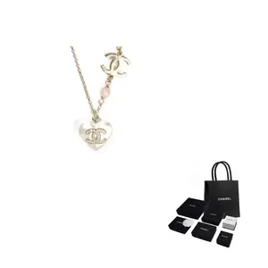 Бижутерия из смесового материала для женщин Gold CHANEL, золотой