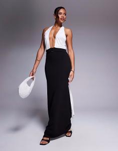 Платье макси ASOS DESIGN с перекрещивающейся халтер-бретелькой и драпировкой в ​​черном и белом цвете