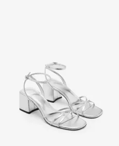 Женские босоножки на каблуке с перекрещивающимися ремешками MANGO, серебряный