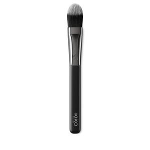 KIKO Milano, Face 03 Flat Foundation Brush, Плоская кисть для нанесения тонального крема