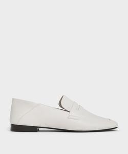 Лоферы с миндалевидным носком Charles & Keith, цвет White