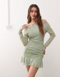Мягкое облегающее платье COLLUSION с длинными рукавами мятного цвета