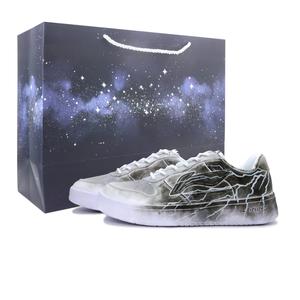 Понтонные лодки легкие и дышащие низкие кроссовки для скейтбординга unisex LINING, белый