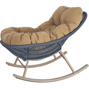 Садовое плетеное кресло-качалка из искусственного ротанга с мягкой подушкой