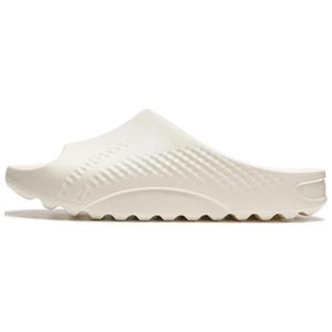 Мягкие тапочки-шлепанцы LiNing SOFT Unisex Ecru