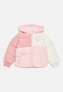 Зимняя куртка Guess Winter jacket, Light Pink/White/Pink