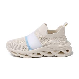 Низкие повседневные кроссовки для женщин Captain illy, бежевый