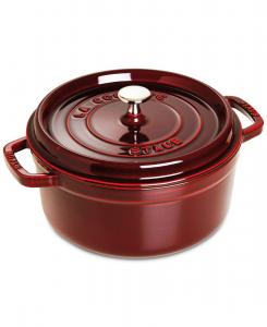 Чугунная круглая кастрюля объемом 5,5 кварты Staub, цвет grenadine