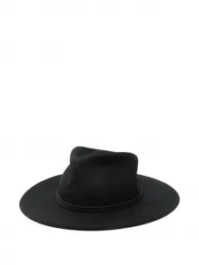 Шерстяная шапка Coccinelle, черный