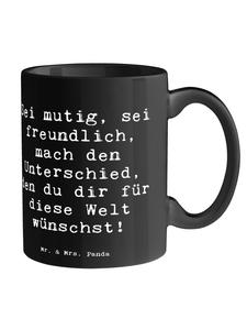 Кружка, распространяющая доброту, с надписью на черном фоне Mr. & Mrs. Panda
