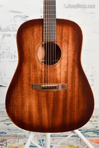 Новая акустическая гитара Martin D-15M Streetmaster серии, натуральный цвет, с мягким чехлом