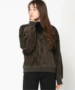 (W) Пуловер с V-образным вырезом и логотипом