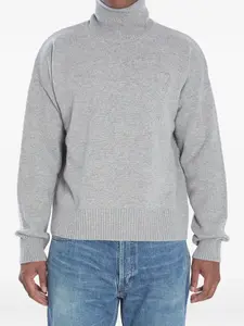 Свитер в рубчик с высоким воротником AMI Paris, серый