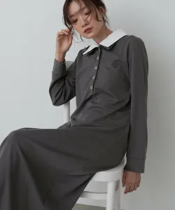 Двухцветное платье, которое можно носить в двух направлениях.