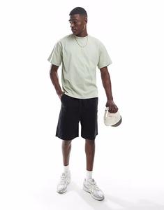 Шорты карго средней длины с нашивками черного цвета Asos Design