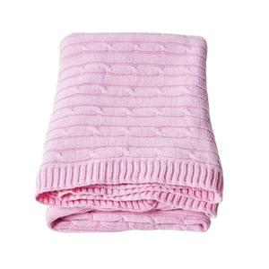 Хлопковое одеяло Homescapes mit Zopfmuster, 130x1x170 см, светло-розовый