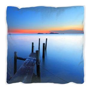 Подушка Wallario Premium, мягкая поверхность, с мотивом причала в воде - вечерняя атмосфера у моря, размер: 40 х 40 см, с белой спинкой