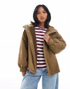 Объемный плащ-дождевик на флисовой подкладке оливкового цвета Asos Petite