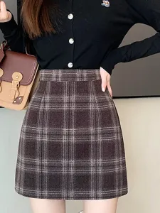 Клетчатая юбка А-силуэта. Женская юбка Doux Belle, цвет Brown