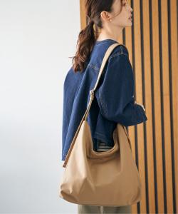 Большая сумка через плечо из искусственной кожи с кисточкой Ikka, цвет Black