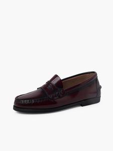 Pisamonas Flats в цвете бордо