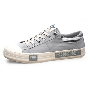 SENJIALUO Скользоустойчивые, износостойкие, легкие, дышащие мужские скейтерские кеды низкие серые, цвет Gray