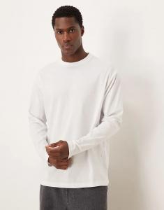 Свободная футболка с длинными рукавами и принтом на спине ASOS DESIGN белого цвета