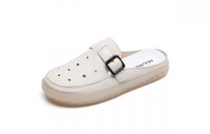 Женские бежевые тапочки с закрытым носком Mulinsen