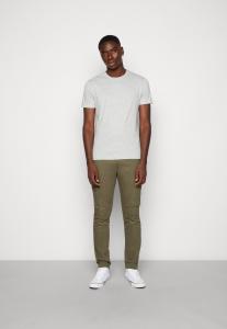 Базовая футболка Pier One