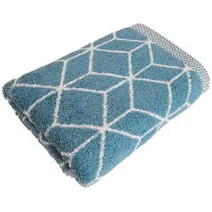 Полотенце для душа Design Jacquard Prisma разноцветное с тканым краем, произведено в Австрии Framsohn Frottier, Jeansblau-weiß