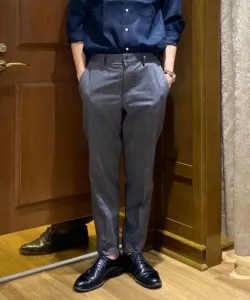 Смесовые хлопковые брюки с однотонной передней частью, пригодные для стирки, модель TOKYO.