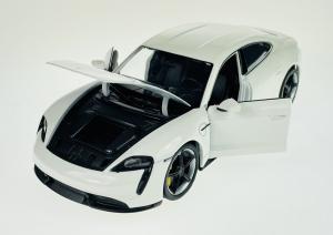 Автомобиль Welly Porsche Taycan Turbo S White 1:24 Новая Металлическая Модель