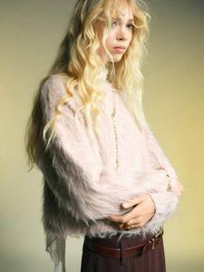 джемпер из искусственного меха с бархатистой текстурой Mango, Light Grey